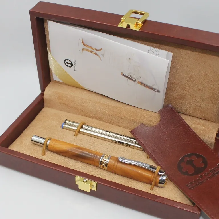 قلم فاخر من خشب العتم - صورة 1