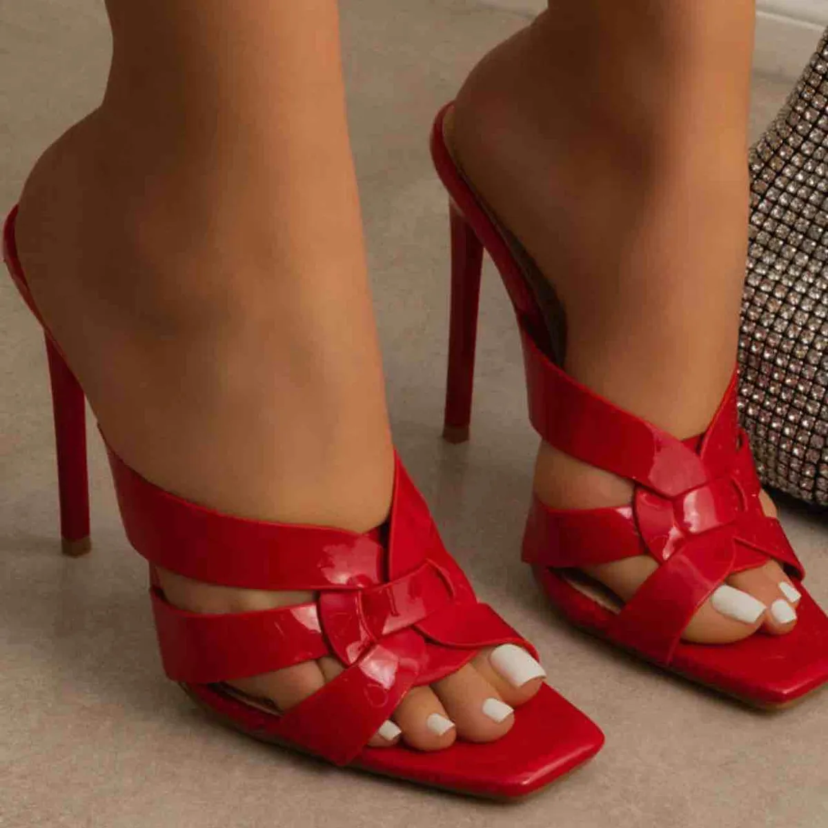 كعب عالي 3 - صورة 1