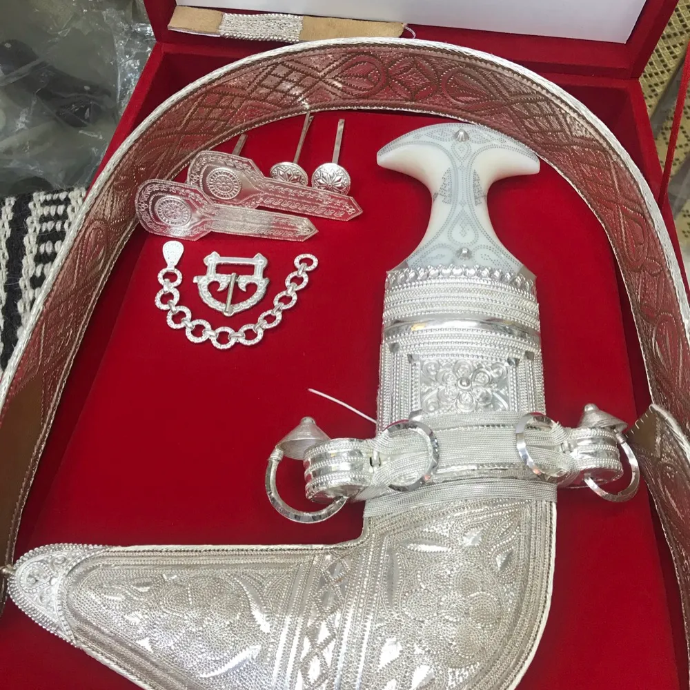 خنجر بقرن الفايبر - صورة 1