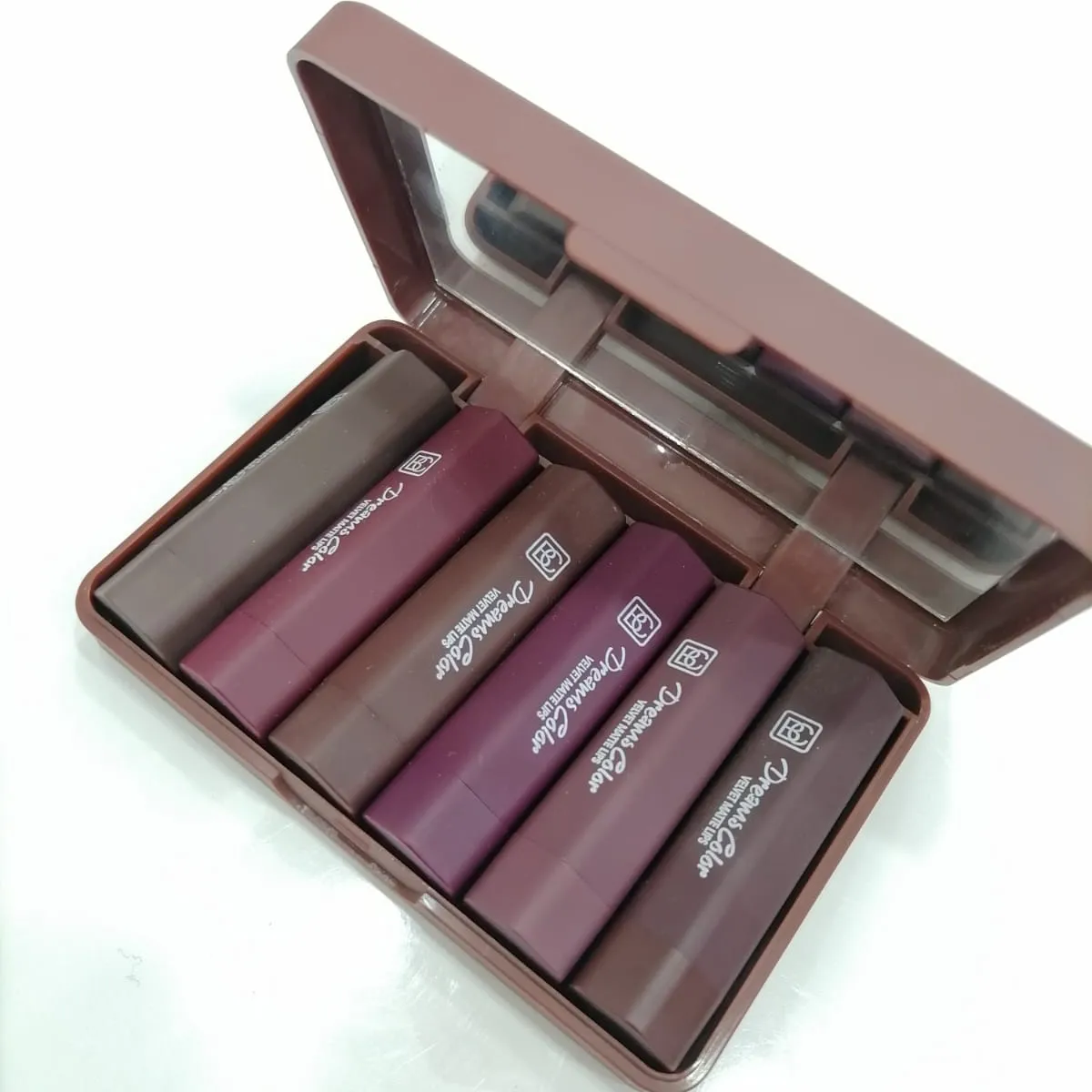 روج شفاة مات سموكي - صورة 1