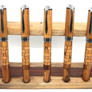 القلم الحاصل على جائزة مجلس الحرف 2016